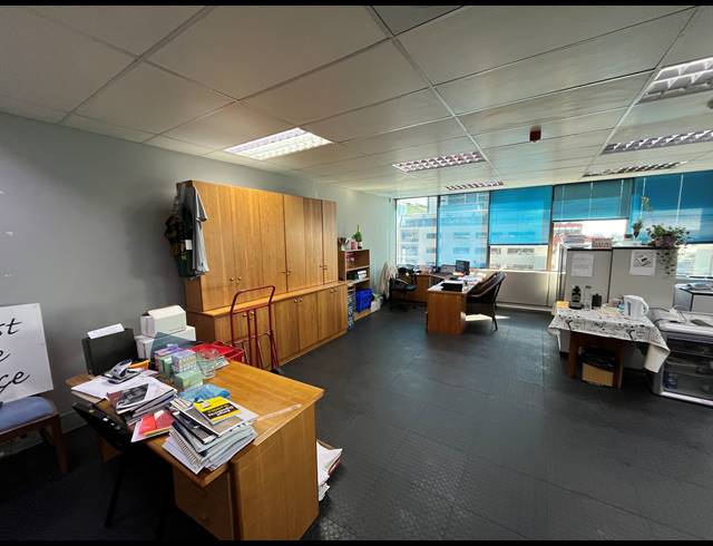 717M² OFFICE TO LET IN CAPE TOWN CITY CENTRE